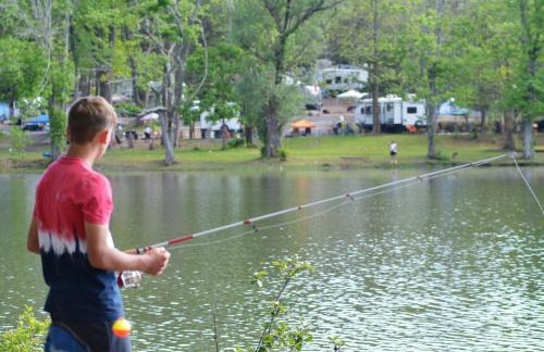 Lakewood Park Campground - Luxury Cabin - Foto 15