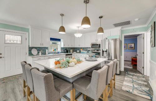 Emerald Isle Beach House Walk to the Sand! - Foto 2