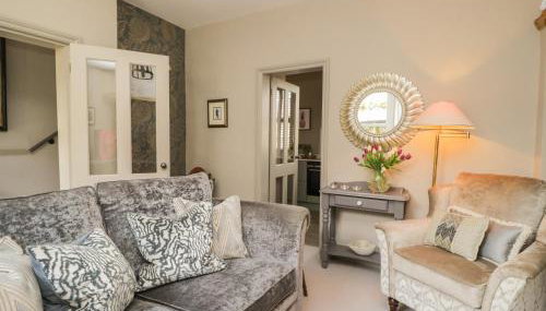 Hideaway Cottage - Photo 3