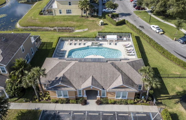 Spacious New Modern Retreat - Foto 23