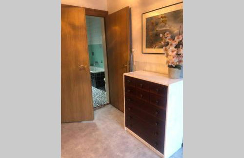 Ahmed Al-Hamadani - Photo 13