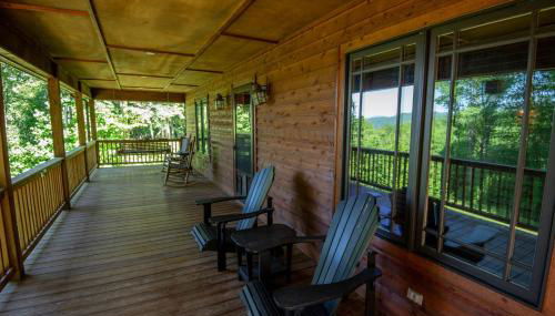 Blue Ridge Mountain Retreat - 30 acres to explore & VIEWS, Sleeps 15 - Foto 4