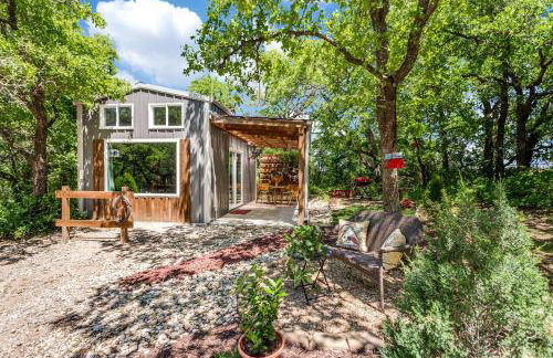 Hidden Treasure Harvest House Forest Getaway 30 Min. West of Fort Worth - Photo 1