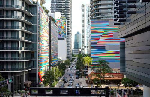 Near Brickell, Beach & Port 10min, Style & Comfort - Photo 7