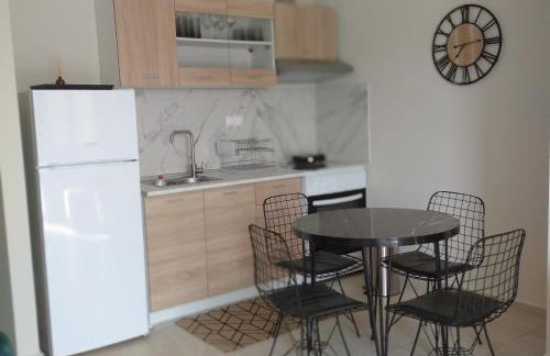 Oasis Apartments - Photo 10