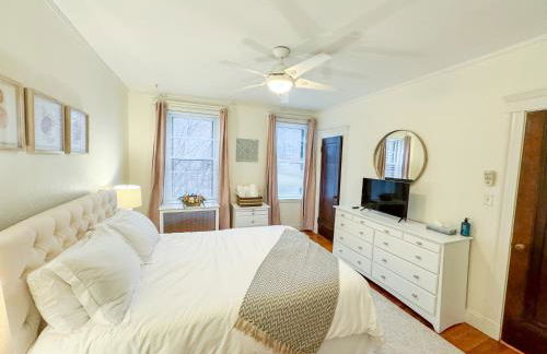 Sun-filled Unit, Elevator, Pool, Boston College - Foto 11