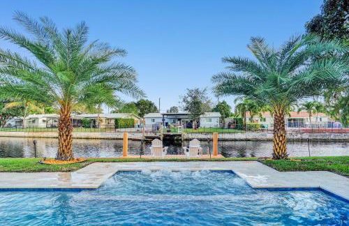 New! Waterfront Heated Pool & Jacuzzi 2 mi to Beach - Fishing Pier Relaxing SPA & Hammock - Photo 3