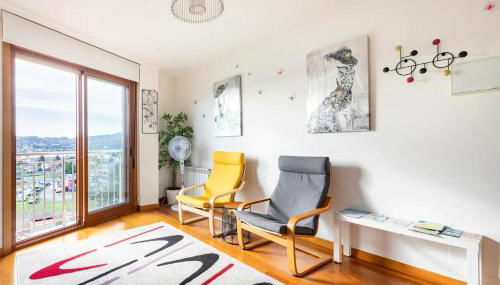 APT SOLEADO y SILENCIOSO - GARAJE- A 17 min andando del centro de Pontevedra - Foto 3, Garden view