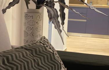 Marine's luxury home - Photo 2