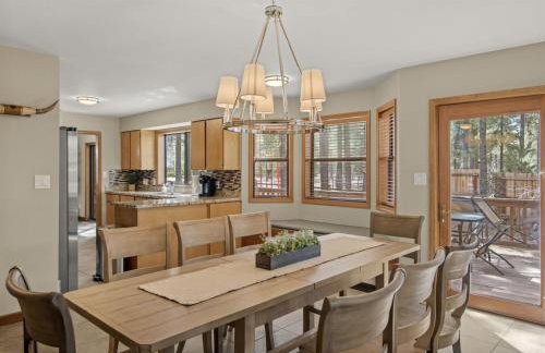 2 Living Rooms Fires Quick Drive Downtown - Foto 15