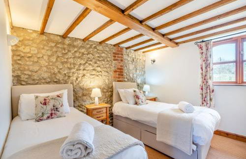 The Stables - Photo 16