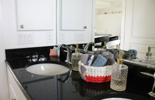 Paradise Home, Tranquil canal view 3-BDR in Golfers paradise - Foto 47