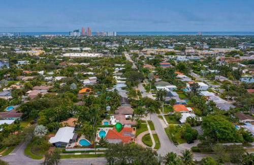 ~Villa Victoria Luxury! (Pool)~1 mile from beach - Foto 46