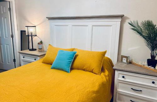 LUXURIOUS Oceanfront Condo, 1 bedroom-2 bath, Sleeps 4, indoor and outdoor pools, Waters Edge-Garden City-Murrells Inlet SC -NO PETS - Photo 37