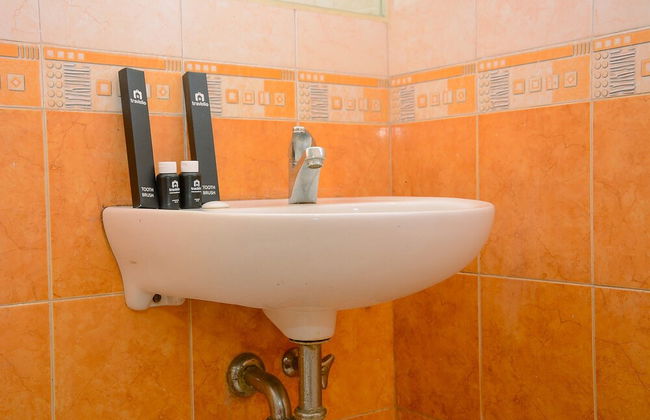 Simple Living 2BR Apartment City Home near MOI Kelapa Gading - Foto 16