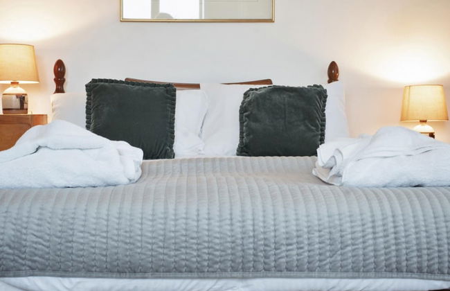 Triskele Detached Characteristic Home Sleeps 10 - Foto 21