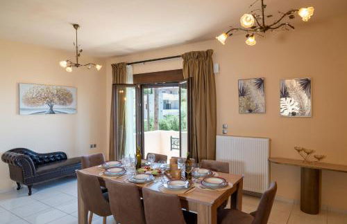 Amalia Villa with Private Pool - Photo 22