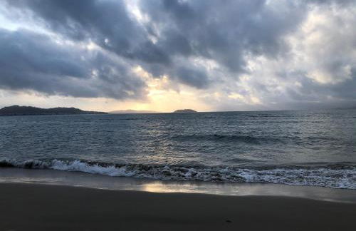 Cobertura em Resort Pé na Areia com Piscina Hidro - Foto 59
