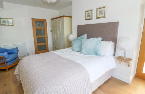 Shady Bowers - Photo 12