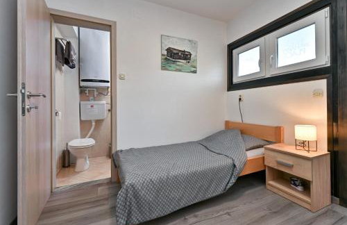 Holiday House Dora - Nice home with nice forest view and Outdoor swimming pool, Whirlpool-Jacuzzi, Sauna, 2 bedrooms and WiFi - Foto 66