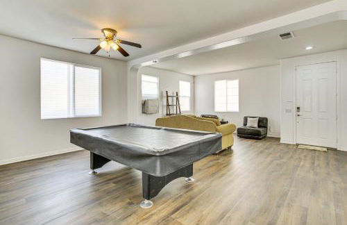 Pool Table and Charcoal Grill Home in Victorville! - Foto 12