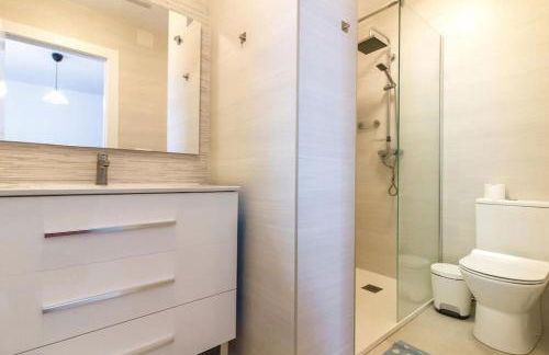 SEA VIEW, walking distance! Refurbished 2 bed, modern. 20 min. from Alicante Airport - Foto 11