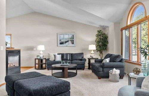 Lilly Lakeside Tri-Level Escape Near Lake Winnebago - Foto 9