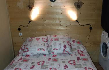 LES FONTANILLES odeillo chalet 60 WIFI & PARKING gratuit exposé plein sud & plein pied , draps & serviettes de toilettes non inclus, sabanas y toallas no incluidos - Foto 6