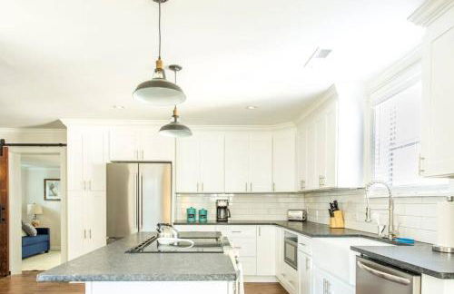 Open and Comfy home near Downtown-Folly Beach - Foto 7