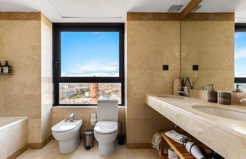 Penthouse Duplex with TOP Views! - Photo 7