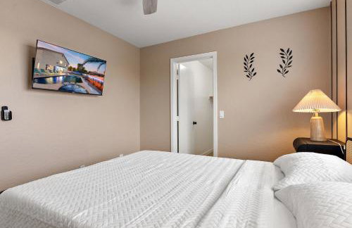 Chill and Relax Luxury Retreat with Pool Spa Game Room and Steam Room - Foto 23