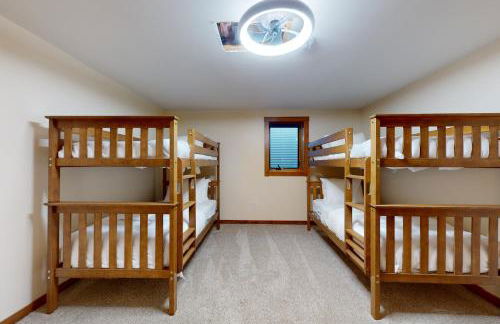 Lakeside Lodge - Photo 32