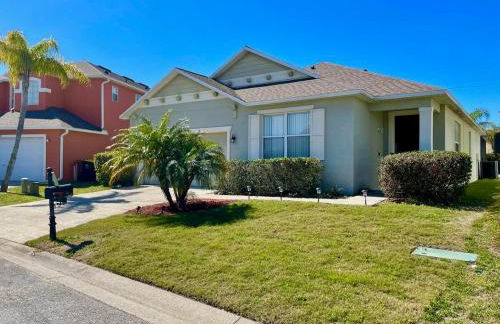 Charming family retreat with Pool & Amenities Disney & top Attractions - Foto 4