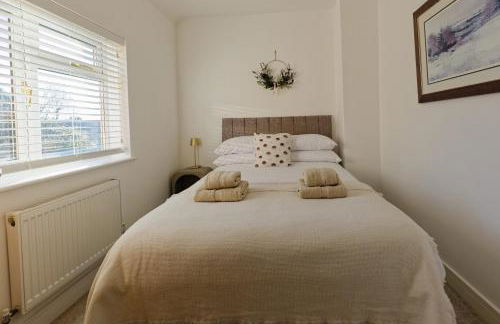 Stylish 3BR House with Free Parking & Garden - Foto 20