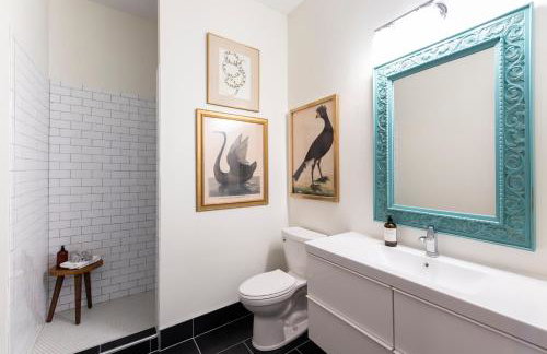 Bourbon Suites -Foodies -Bourbon -2 Living Rooms - Foto 6