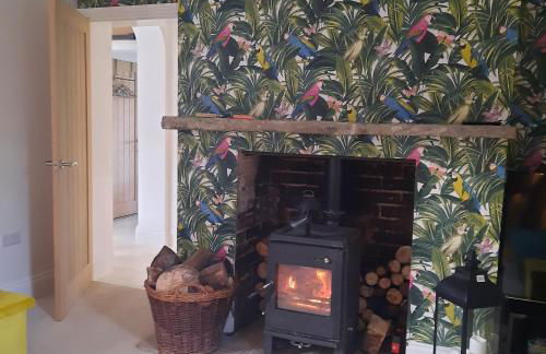 Crossing Cottage Sleeps 6 Parking, Family & Contractors Newark - Photo 7