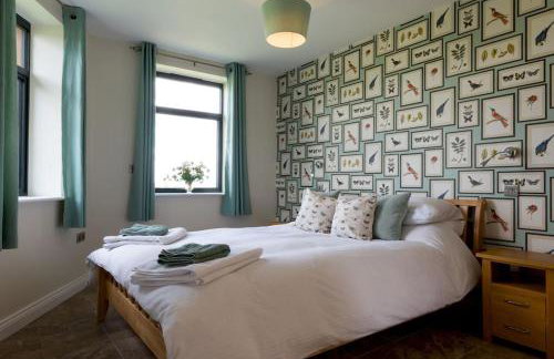 The Hexagon, wow what a location, views over the Essex marshes and sea - Foto 13