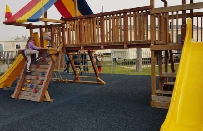 Captivating 3-bed Caravan at Golden Palm Skegness - Foto 18