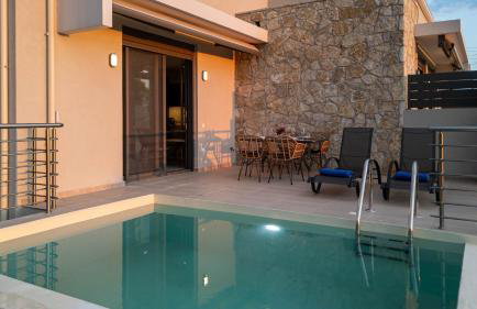 A V Luxury Apartments with Private Pools - Photo 41