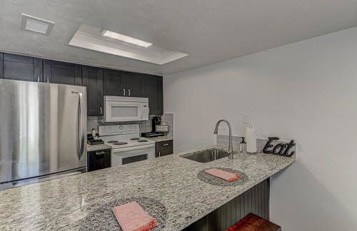 4 BDRM with POOL Prime Location on Lamar Mins to DT - Foto 14