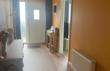 'Kodi's Place' Well appointed 1 bedroom apartment with excellent transport links and free Wi-Fi - Foto 5