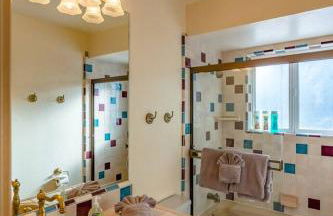 Beautiful 3500sf Lake Tahoe Home W/ Open Layout - Foto 28