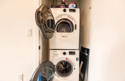 Exclusive Condo w Beautiful City Views and Full Amenities! - Foto 42