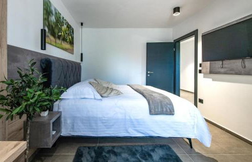 Lovely Home In Nedescina With Sauna - Foto 44