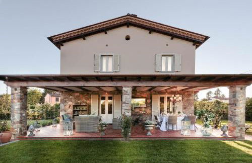VILLA PEMOLA a Luxury Farmhouse with Garden and bikes in Lucca Town - Foto 1