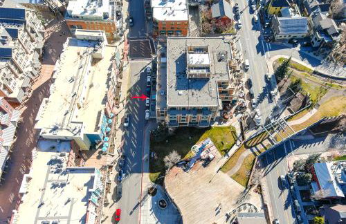 Ski in Ski out Main Street Balcony Hot Tub - Photo 53
