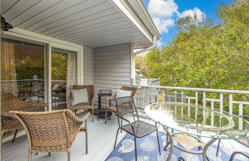 Steps to East Beach & Pet Friendly w/ 2 King Beds - Foto 25