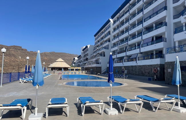 Sunny Seaview Modern apt - Pool and Beach Access - Foto 14