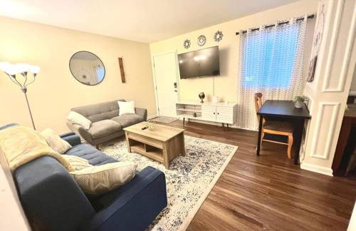 *Prime Pad * King Bed * Long Term Stays* - Foto 12