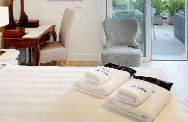 Blue Bay Vouliagmeni Luxury Apartment - Photo 37